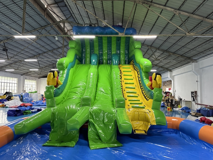 Надувной аквапарк Амазонка, для пляжа на территории базы отдыха Пикник на Сковородке, г. Иркутск